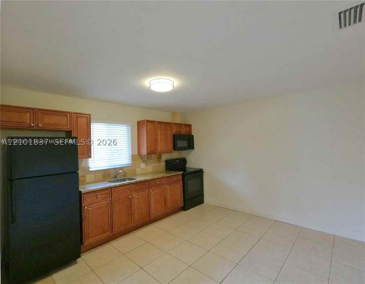 4946 Serafica Dr #18 - Photo 5 of 10