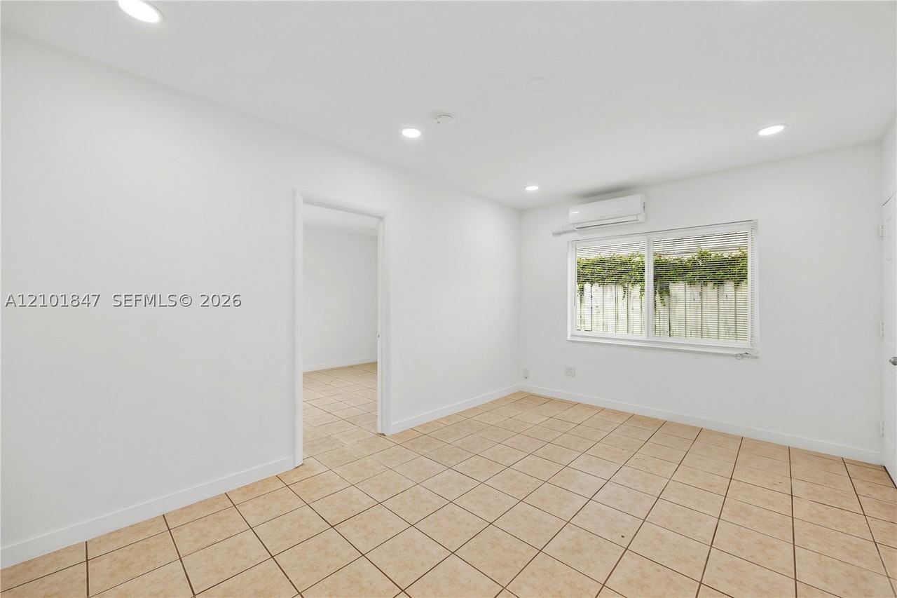 1958 Ne 172nd St #3 - Photo 4 of 15