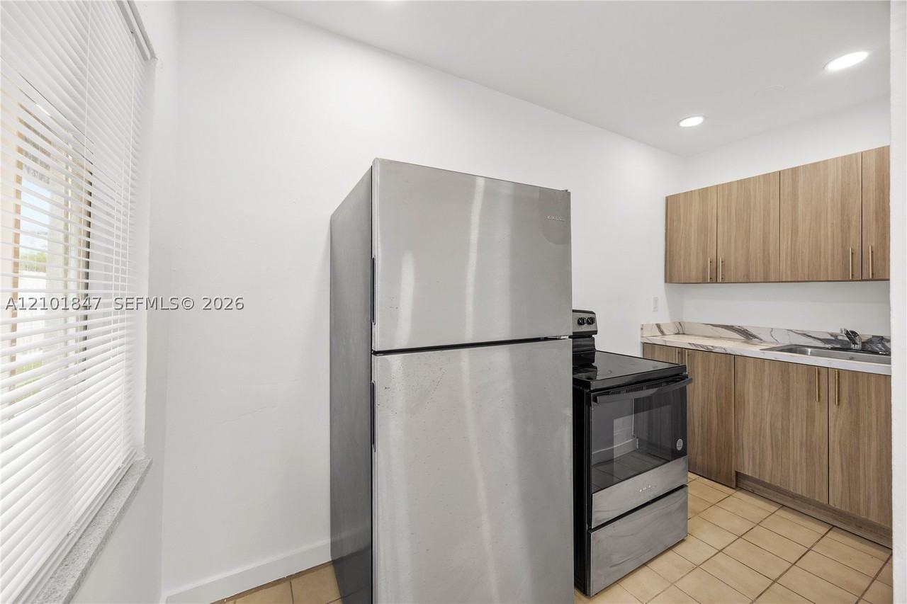 1958 Ne 172nd St #3 - Photo 6 of 15