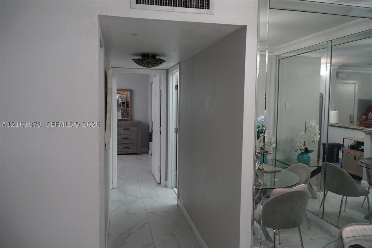 9938 S Belfort Cir #103 - Photo 5 of 13