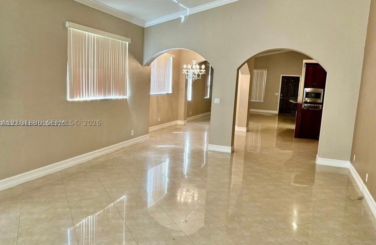 932 Falling Water Rd - Photo 2 of 20