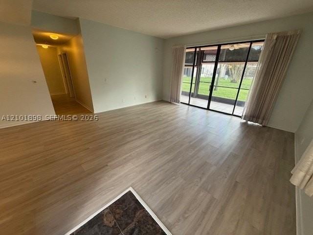 7860 Lexington Club Blvd #B - Photo 5 of 37
