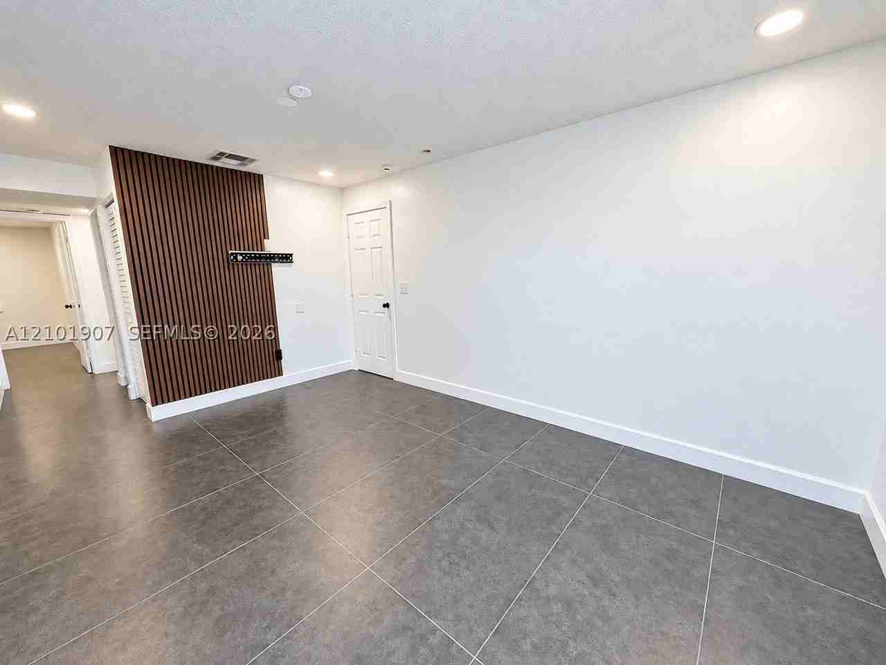 28099 Sw 143rd Ct - Photo 6 of 16