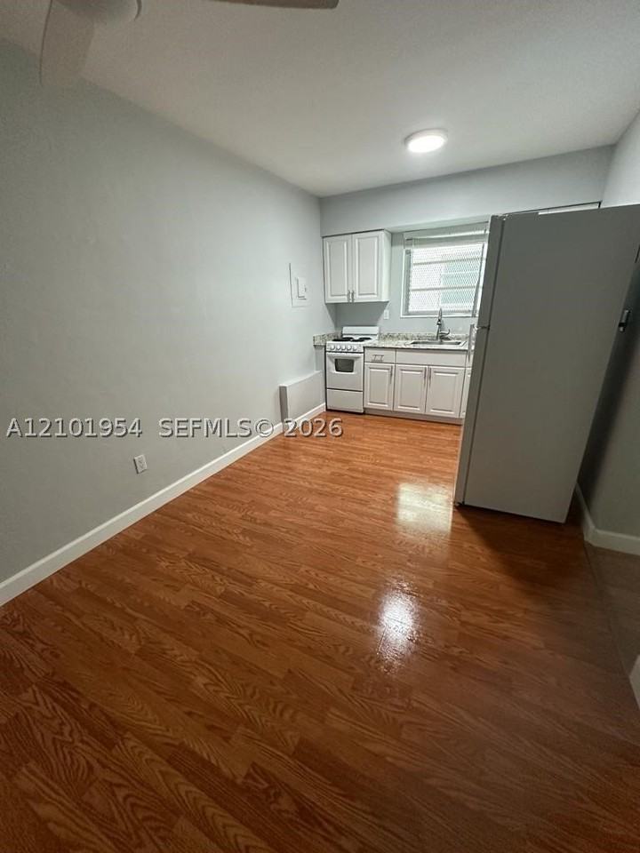 1346 Alton Rd #A5 - Photo 5 of 11