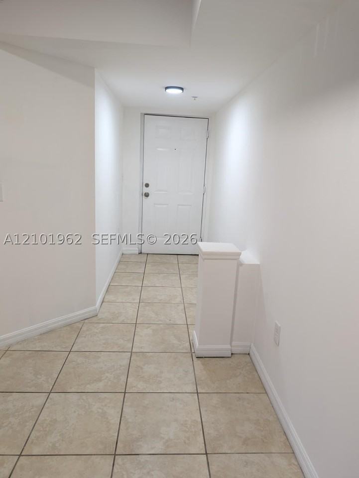 17622 Nw 25th Ave #303 - Photo 7 of 22