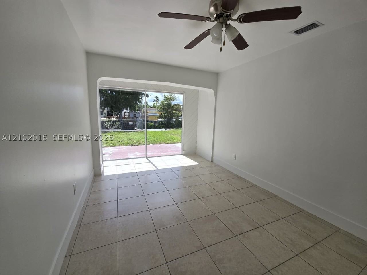 10400 Sw 198th St - Photo 3 of 8