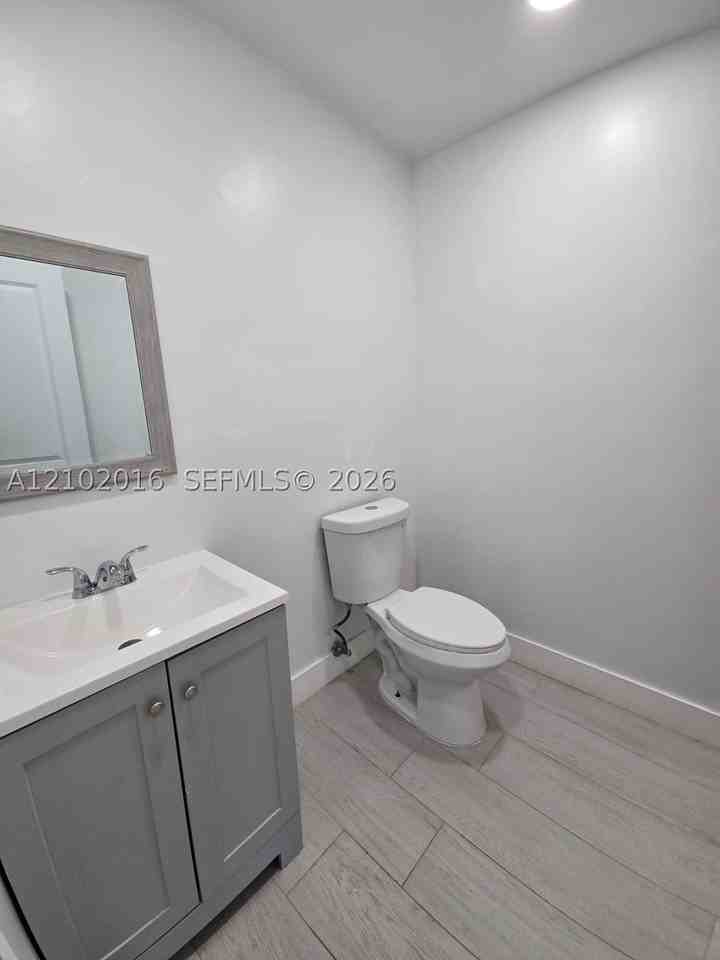 10400 Sw 198th St - Photo 7 of 8