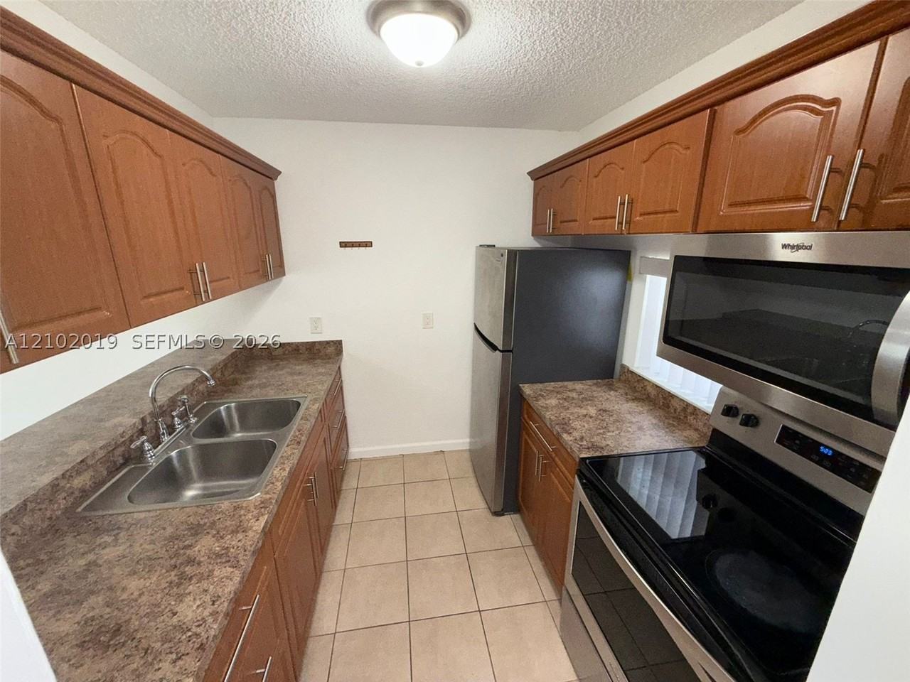 8560 N Sherman Cir #105 - Photo 3 of 14