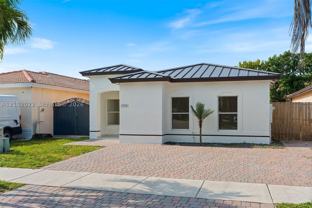 7978 Nw 200th St - Photo 1 of 1