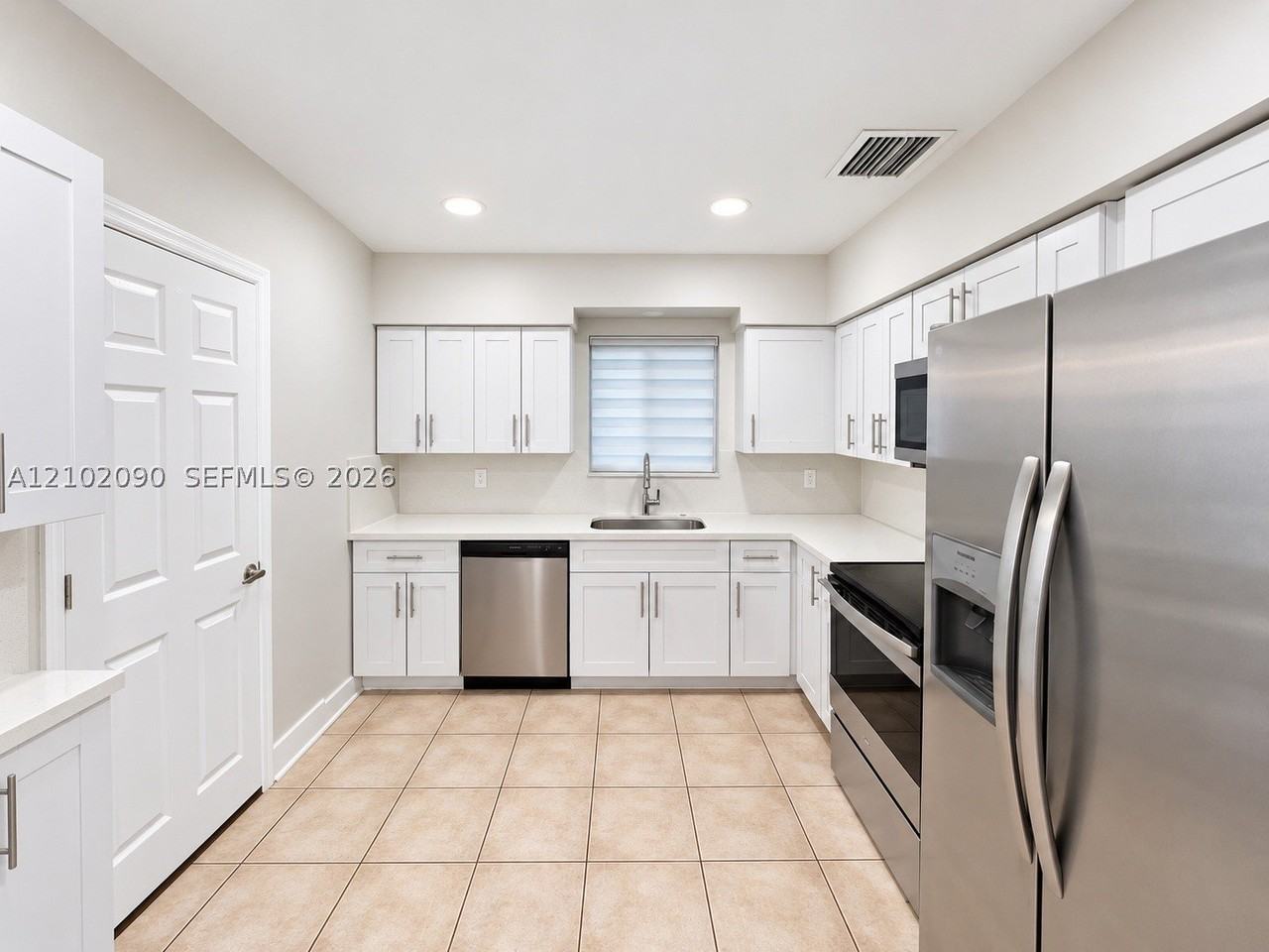 6461 Evans St - Photo 6 of 15
