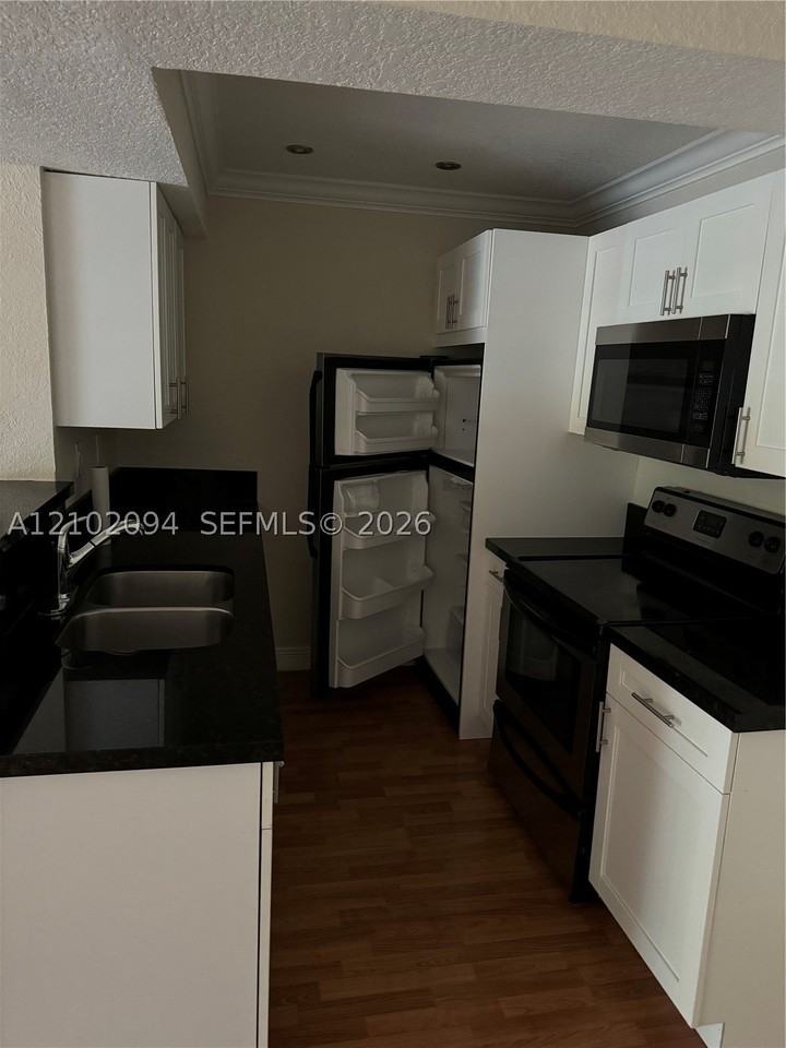 15600 Sw 106th Ln #1006 - Photo 5 of 12
