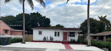 featured image of 570 Ne 132nd St