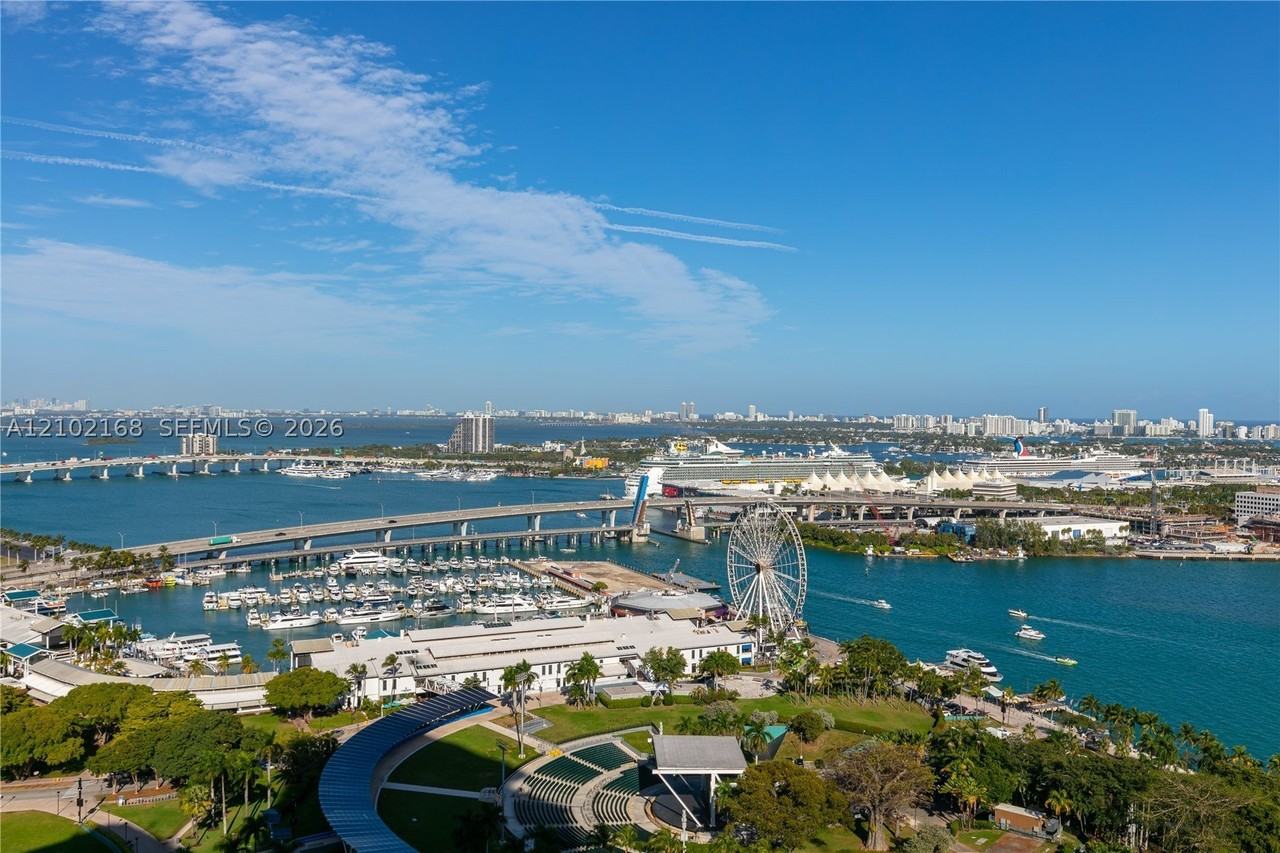 50 Biscayne Blvd #3006 - Photo 5 of 27