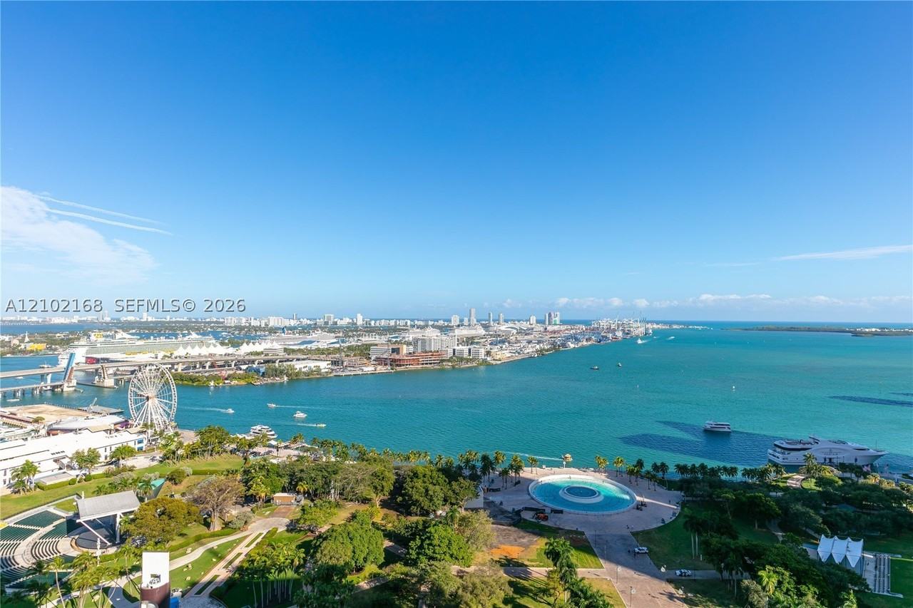 50 Biscayne Blvd #3006 - Photo 6 of 27