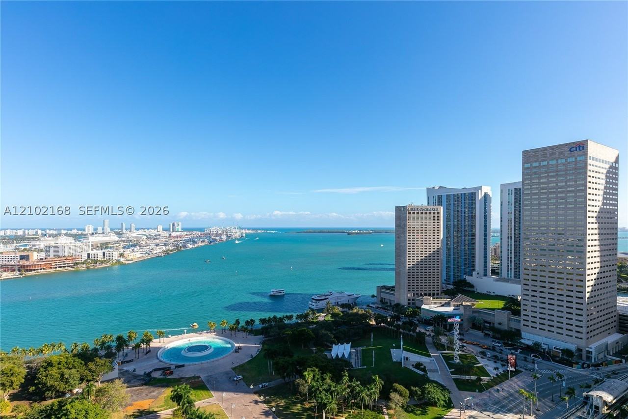 50 Biscayne Blvd #3006 - Photo 7 of 27