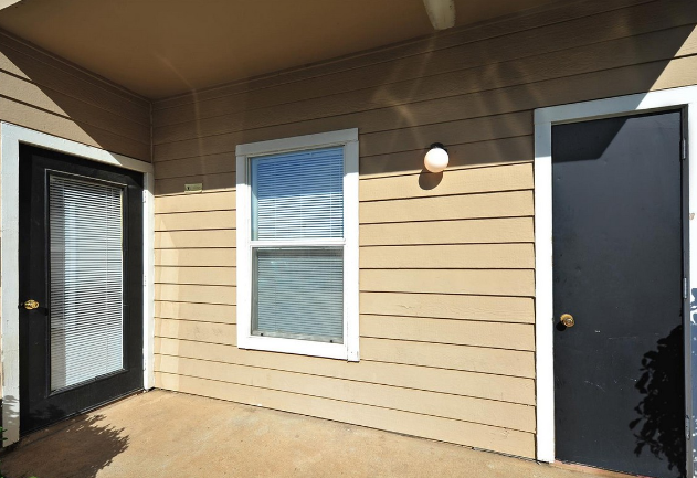 Stonebrook Village Apartments - Photo 2 of 16