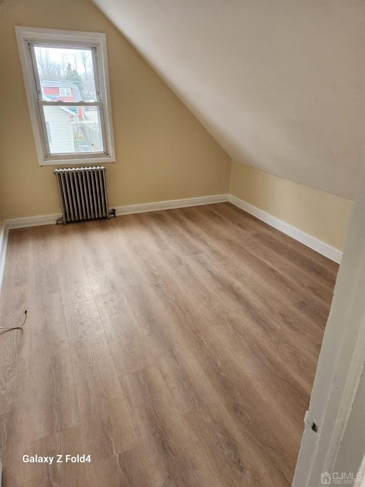 307 2nd St - Photo 5 of 7