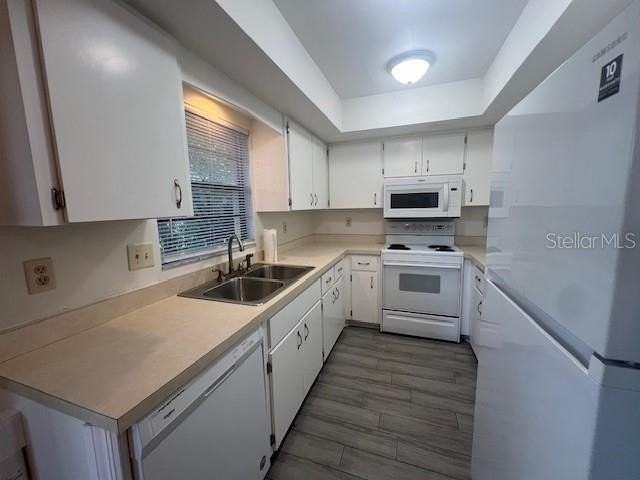 1052 Deer Hollow Blvd - Photo 3 of 16