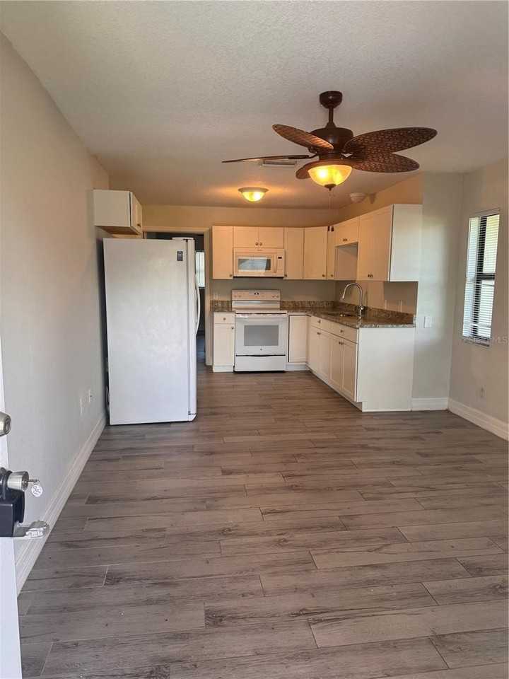 11452 Oceanspray Blvd - Photo 4 of 15