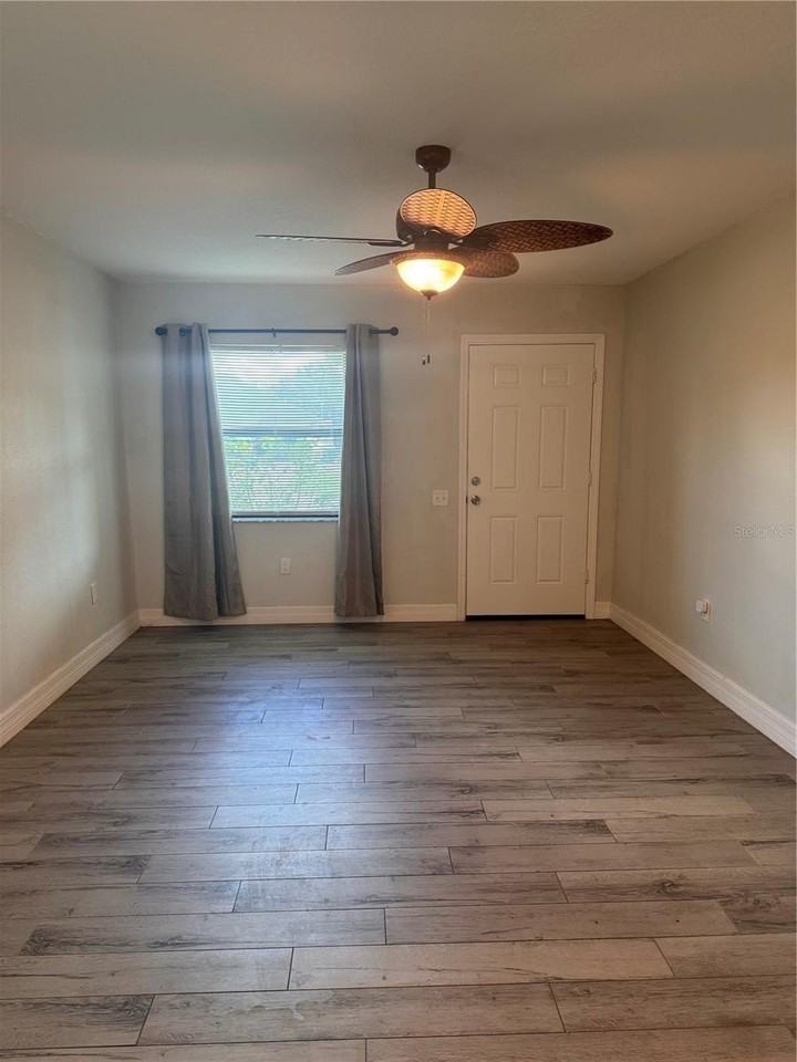 11452 Oceanspray Blvd - Photo 5 of 15