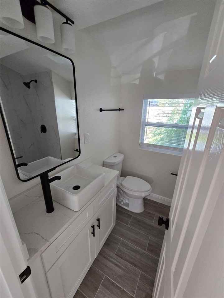416 W Ianthe St #2 - Photo 6 of 9
