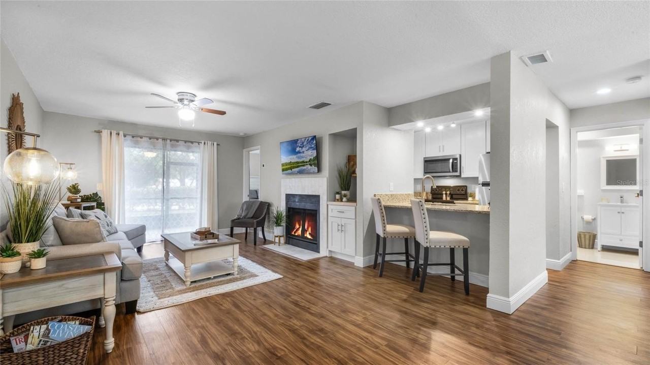 524 Sun Valley Vlg #105 - Photo 2 of 34