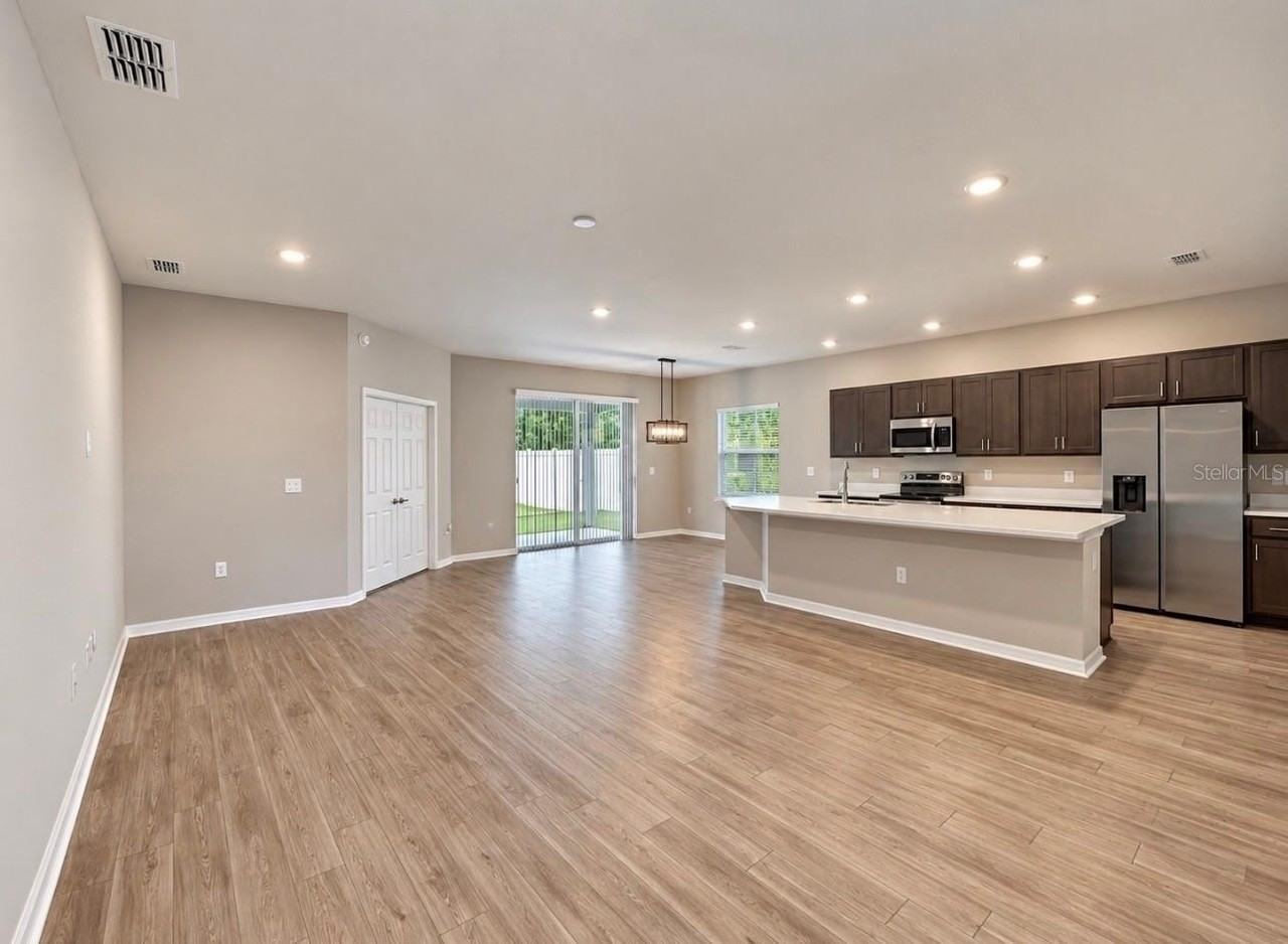 948 Aruba Ave - Photo 3 of 22