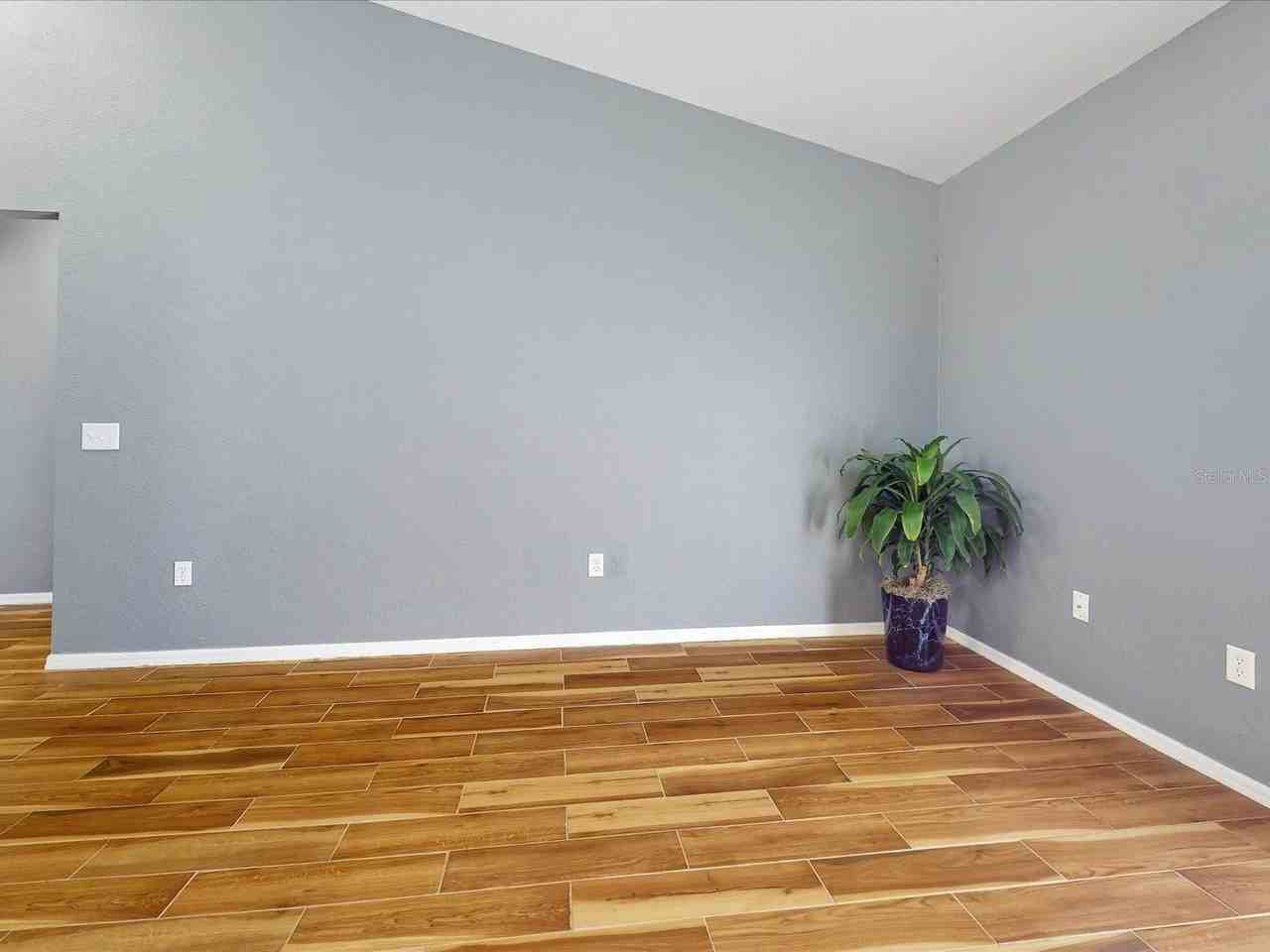 1444 Swift Ct - Photo 5 of 31