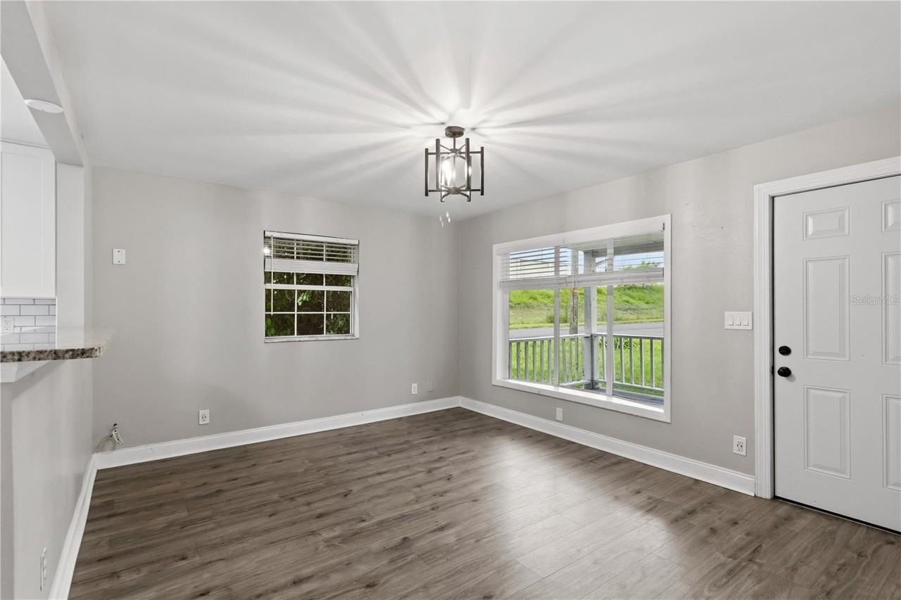 320 E Althea Ave - Photo 5 of 37