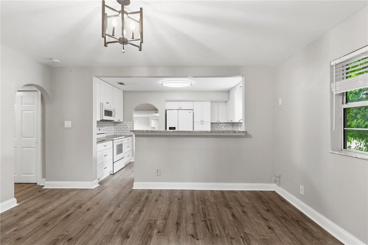 320 E Althea Ave - Photo 7 of 37
