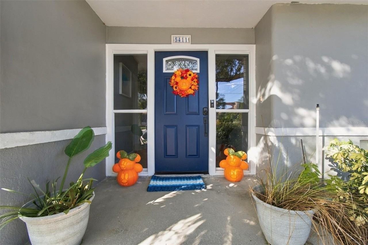 5411 Aloha Dr - Photo 4 of 50
