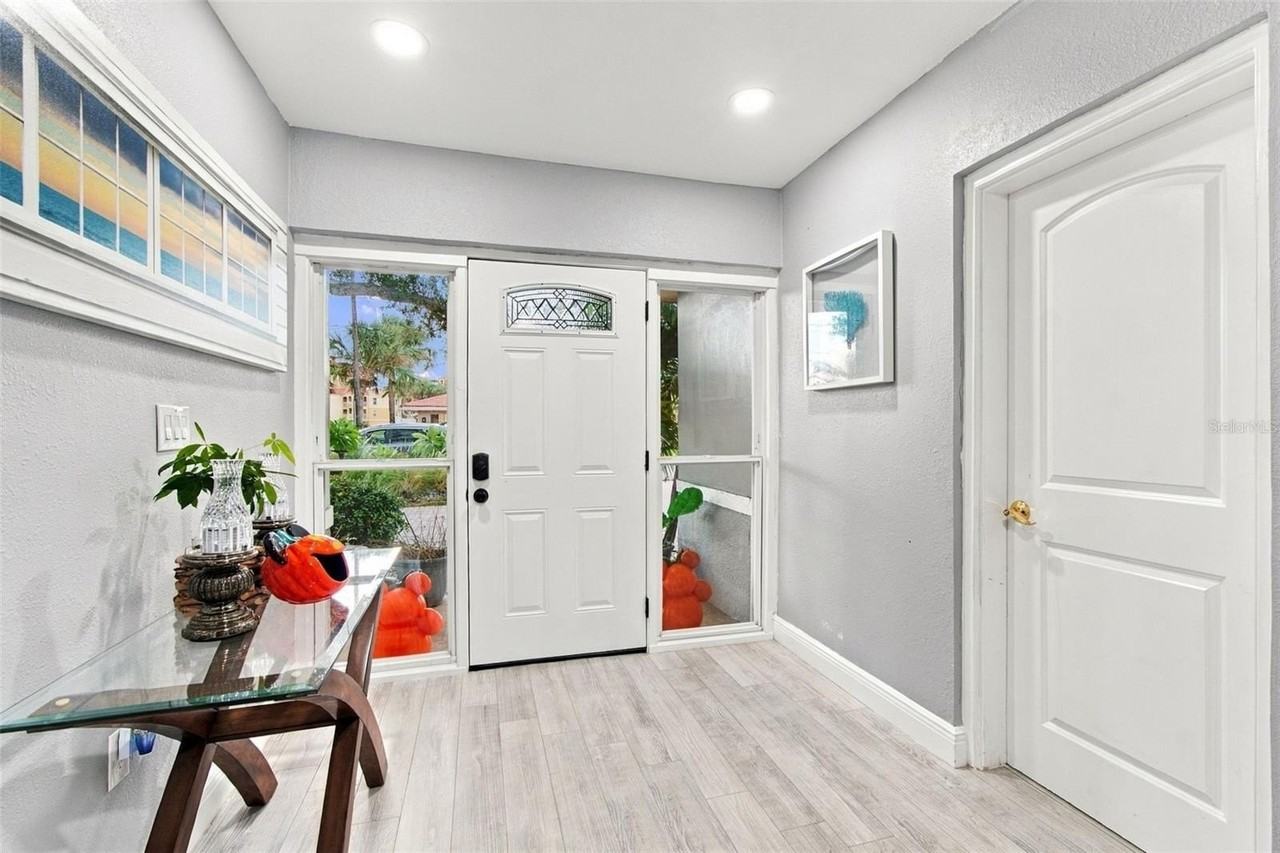 5411 Aloha Dr - Photo 6 of 50