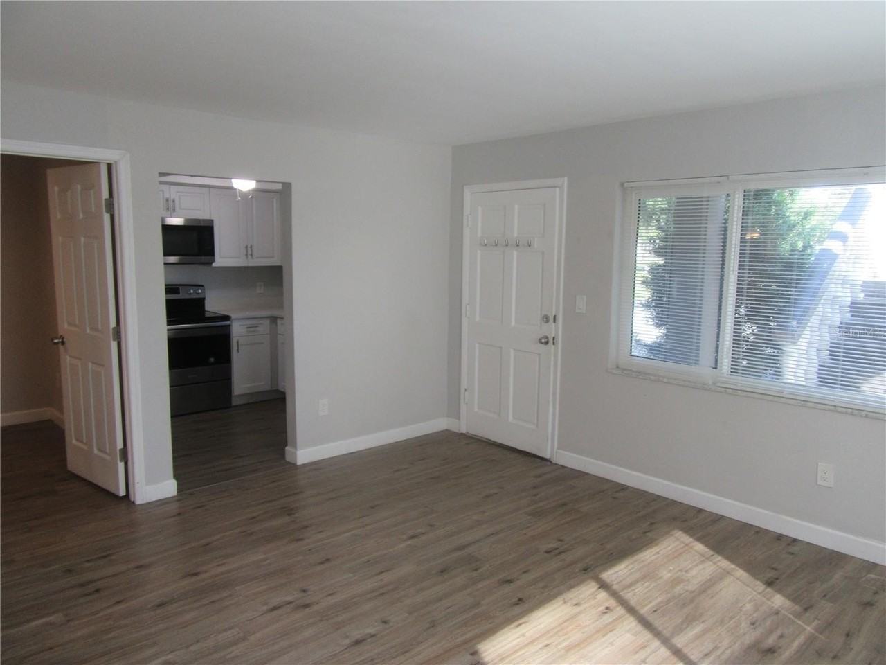 5900 22nd Ave N #1 - Photo 4 of 21