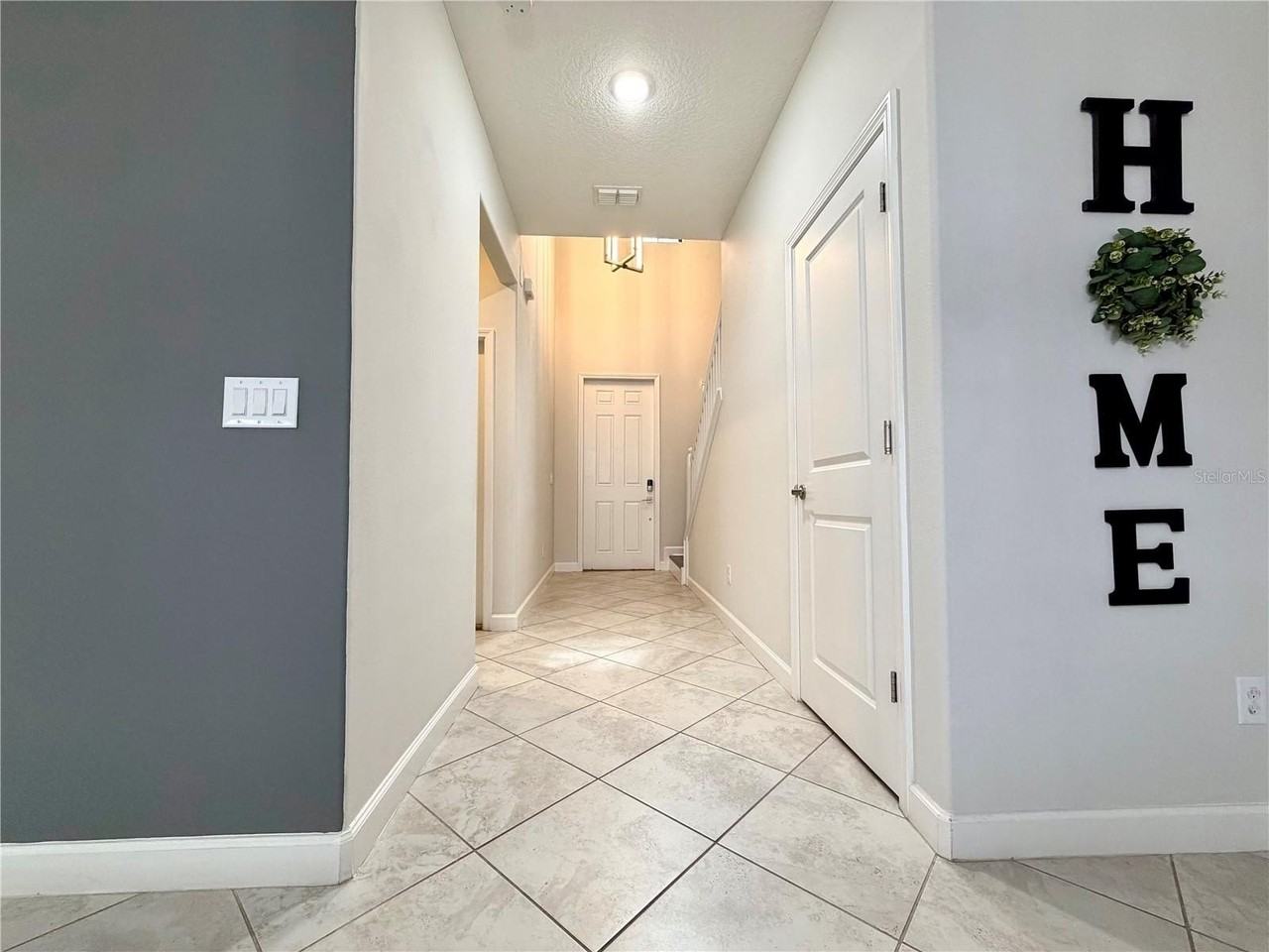 1460 Fort Cobb Ter - Photo 4 of 33