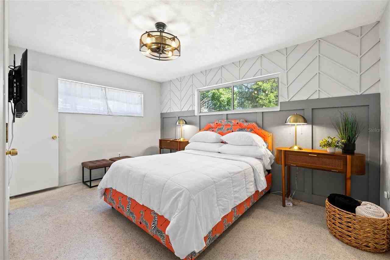 5015 54th St N - Photo 5 of 27