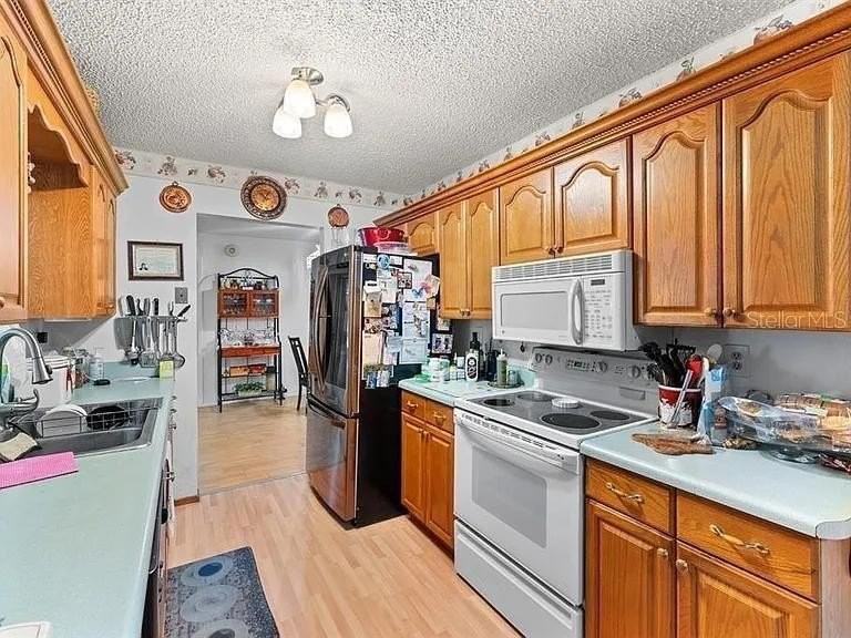 11404 Stansberry Dr - Photo 5 of 16