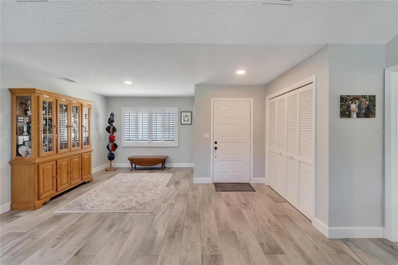 1839 Wolf Laurel Dr - Photo 6 of 39