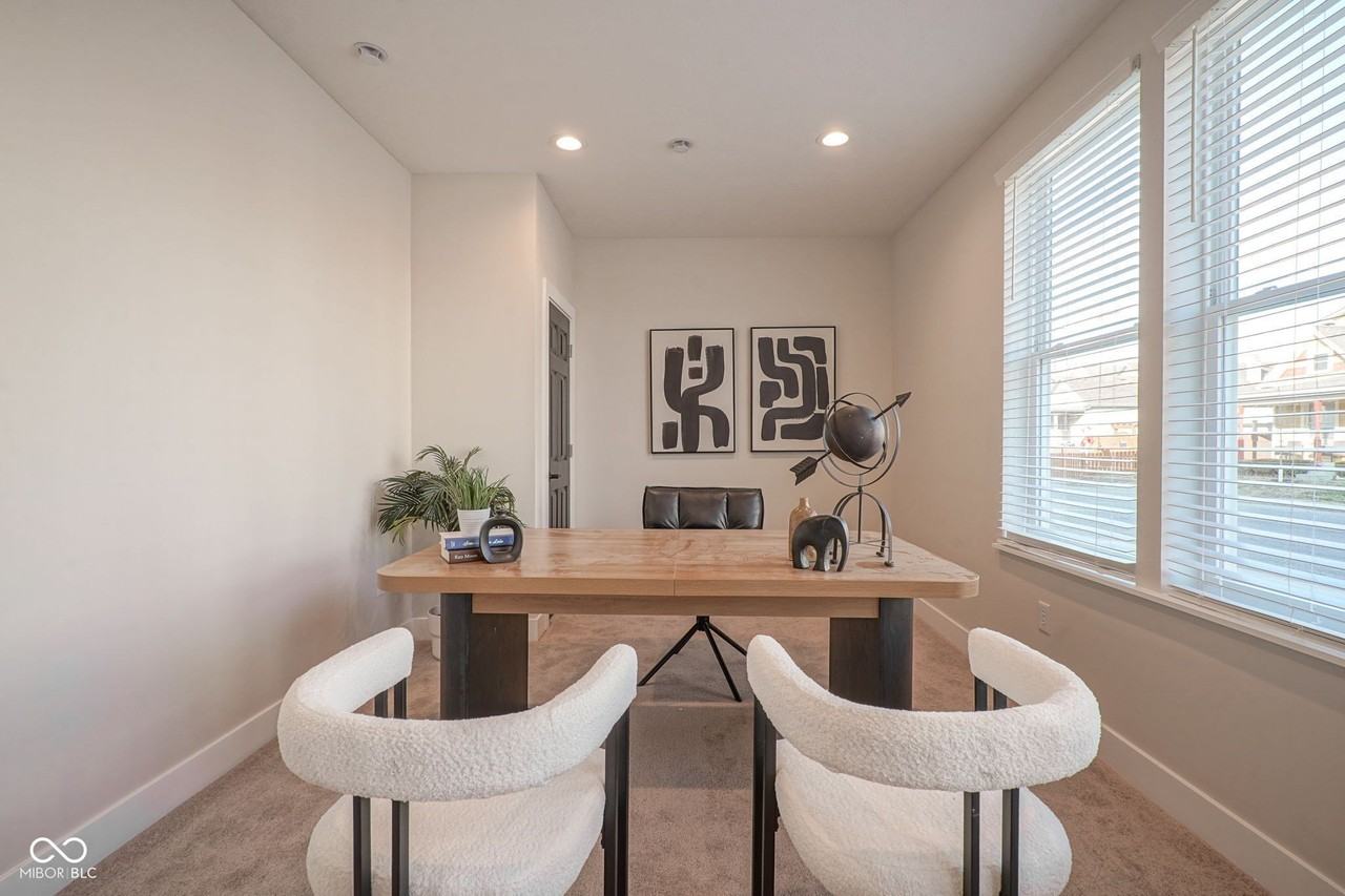 1653 Lexington Ave - Photo 6 of 50