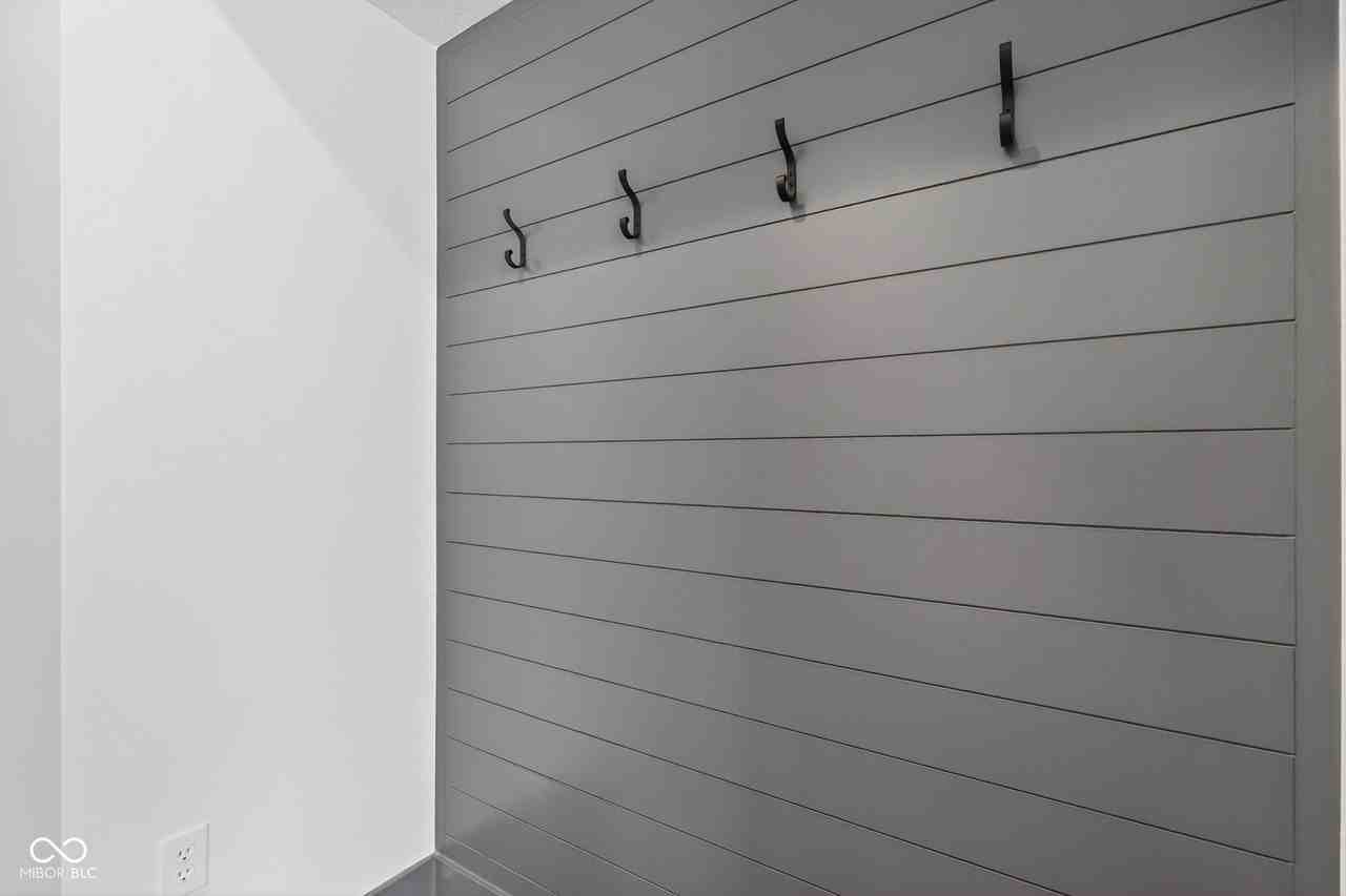 1655 Lexington Ave - Photo 6 of 34