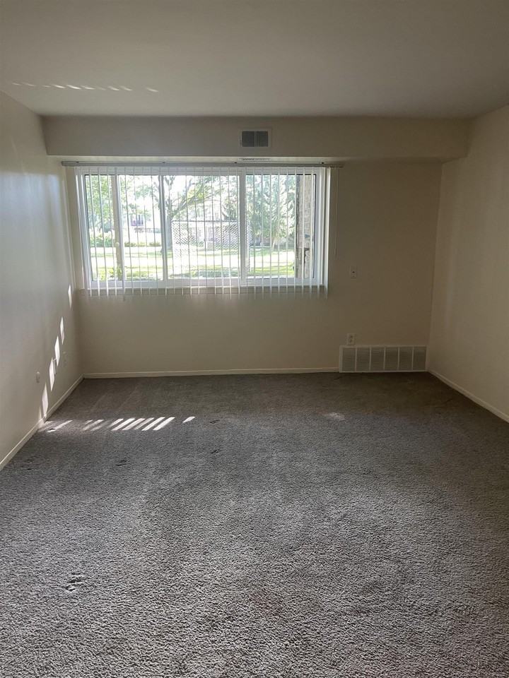 38272 Fairway Ct #148A - Photo 4 of 10