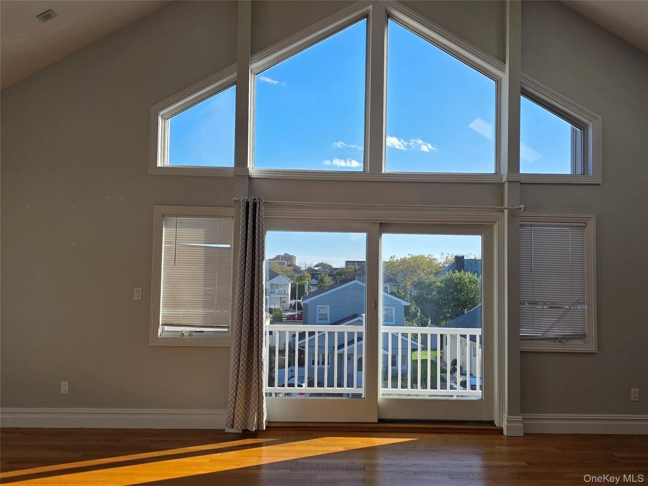 355 E Market St - Photo 5 of 14