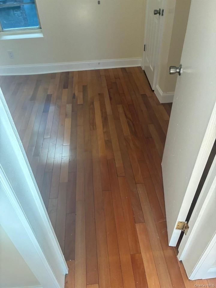 1029 College Ave - Photo 2 of 6
