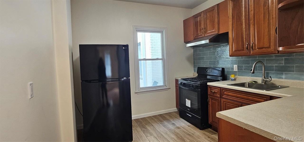 1414 Avenue H #2 - Photo 2 of 7
