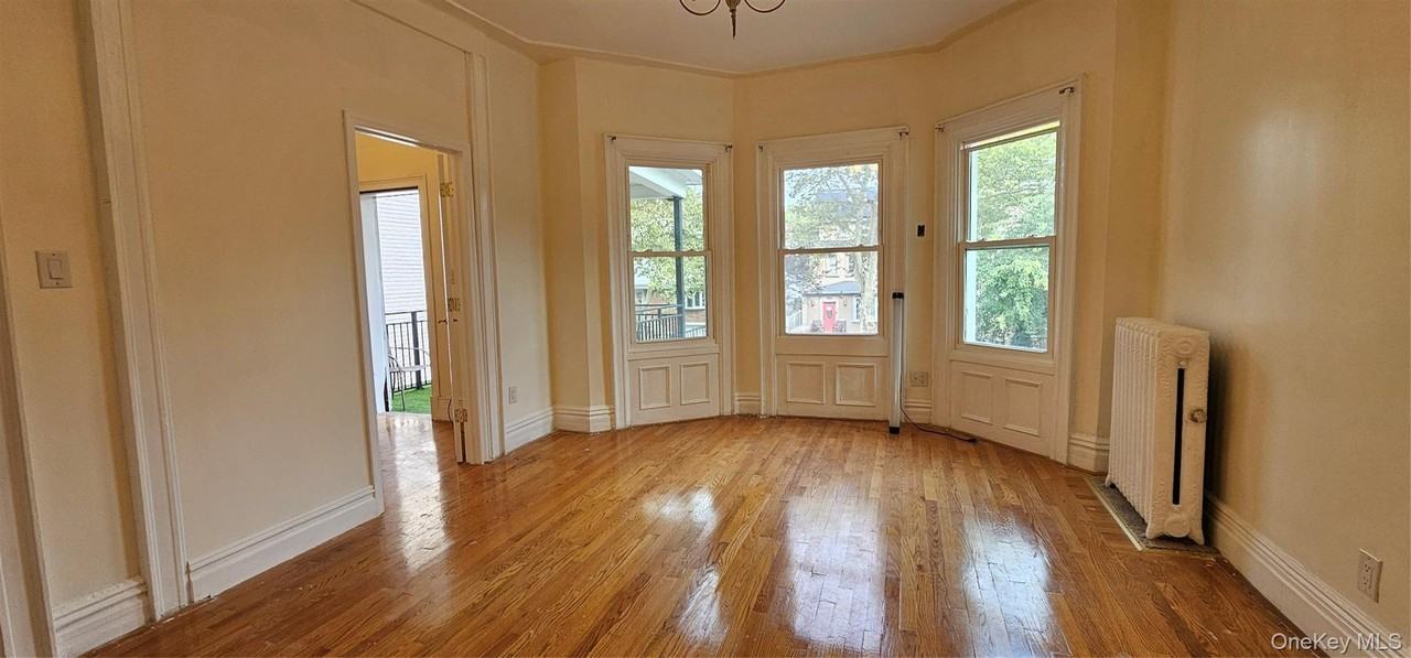 1414 Avenue H #2 - Photo 4 of 7