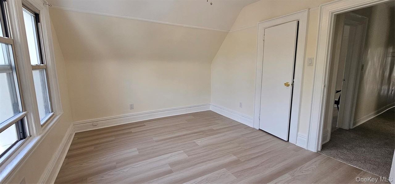 1414 Avenue H #3 - Photo 5 of 8