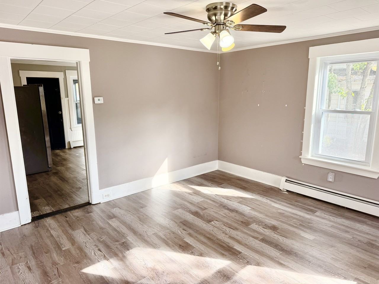 39 Laurel St #1 - Photo 6 of 10