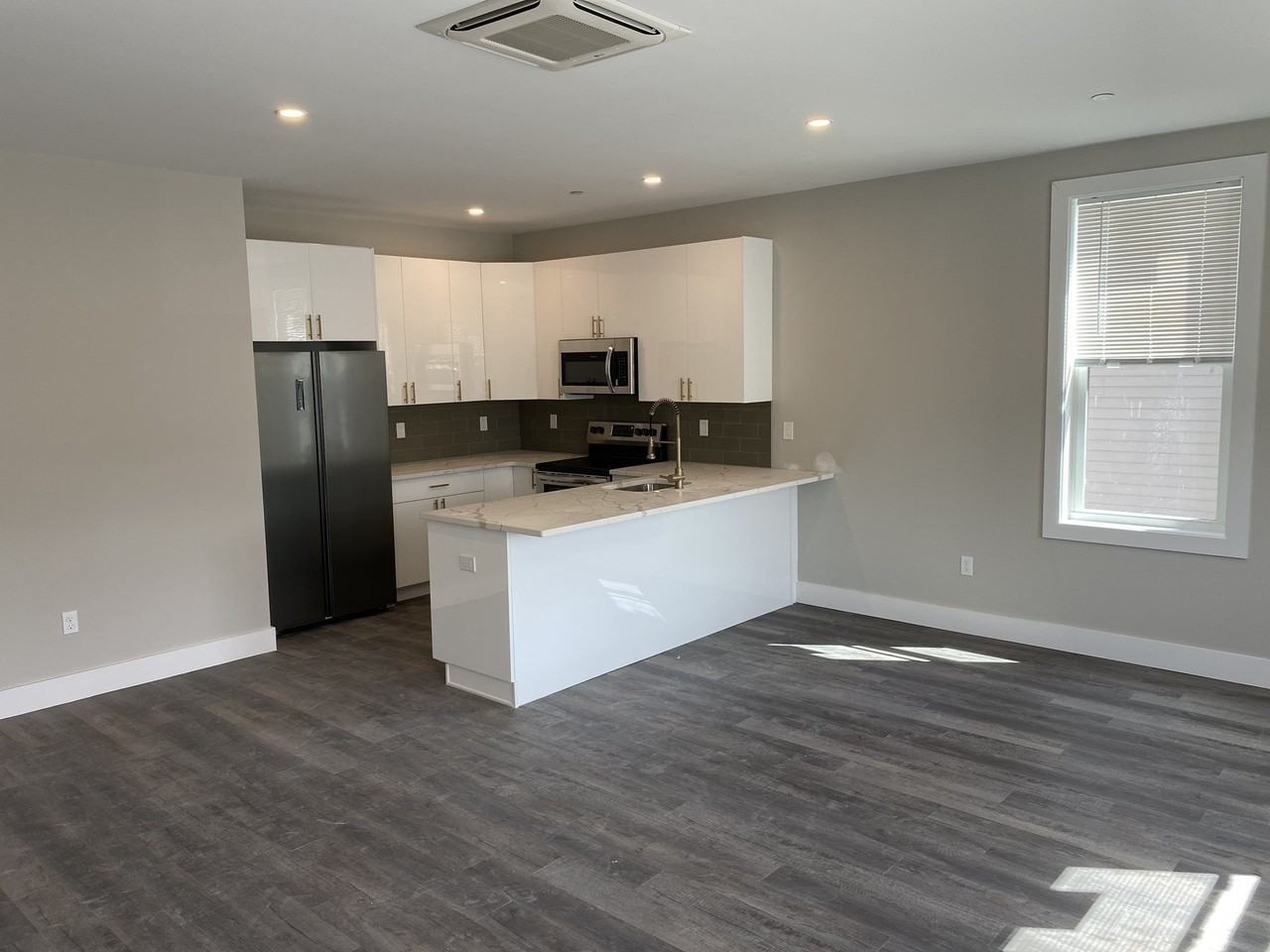 32 Norwood St #1 - Photo 5 of 25