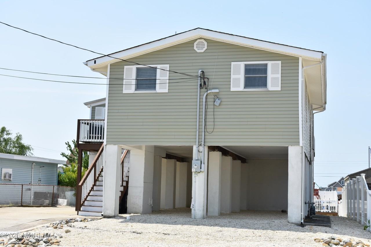 5 W Susquehanna Dr - Photo 4 of 50