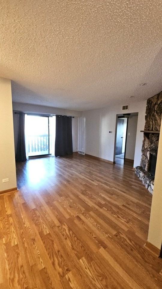 13615 Lamon Ave #510 - Photo 3 of 16