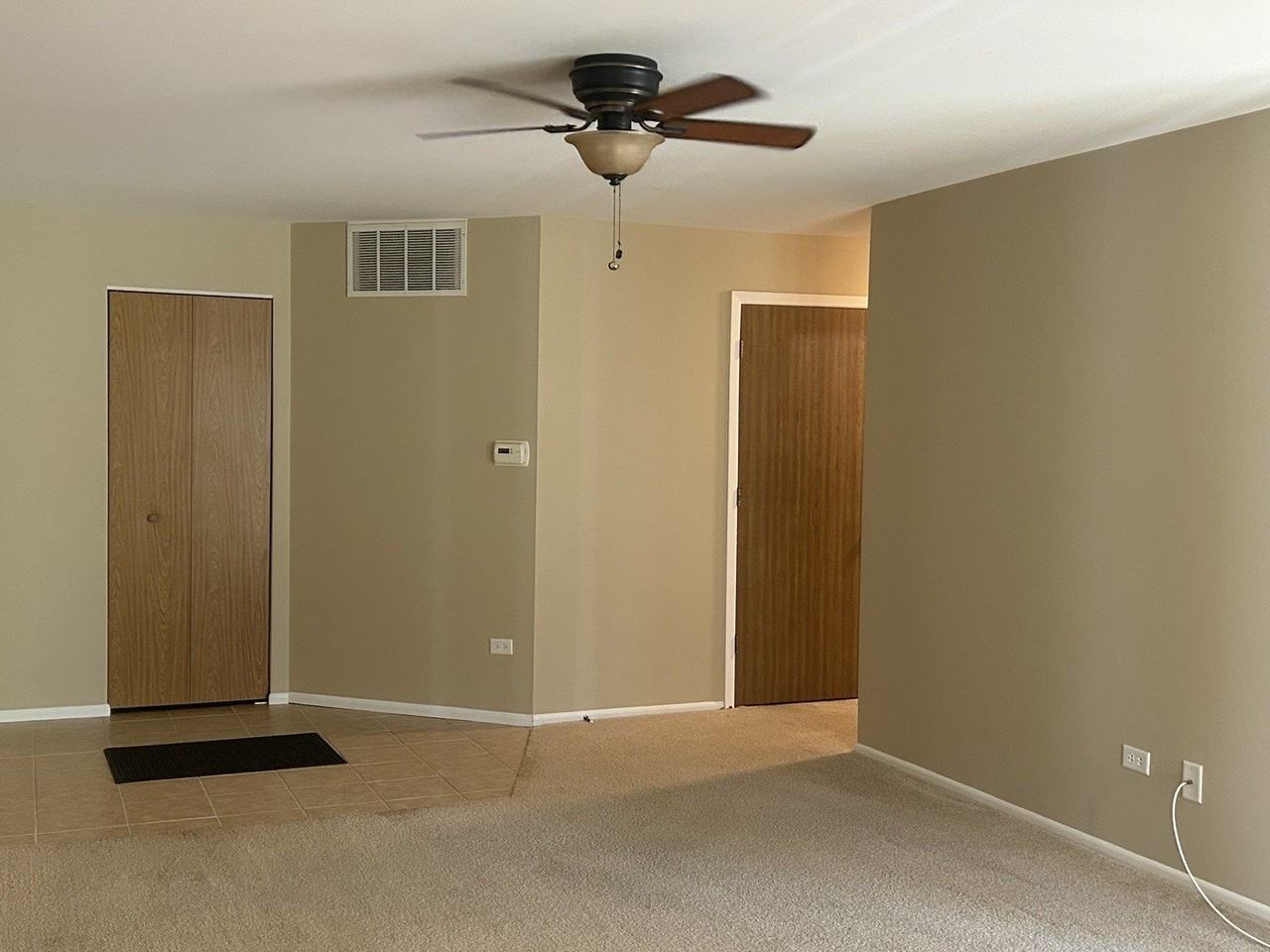 20 Ashburn Ct #W1 - Photo 3 of 16